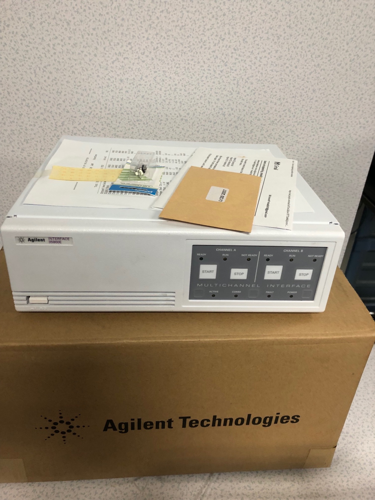 Agilent 35900E dual-channelinterface like new