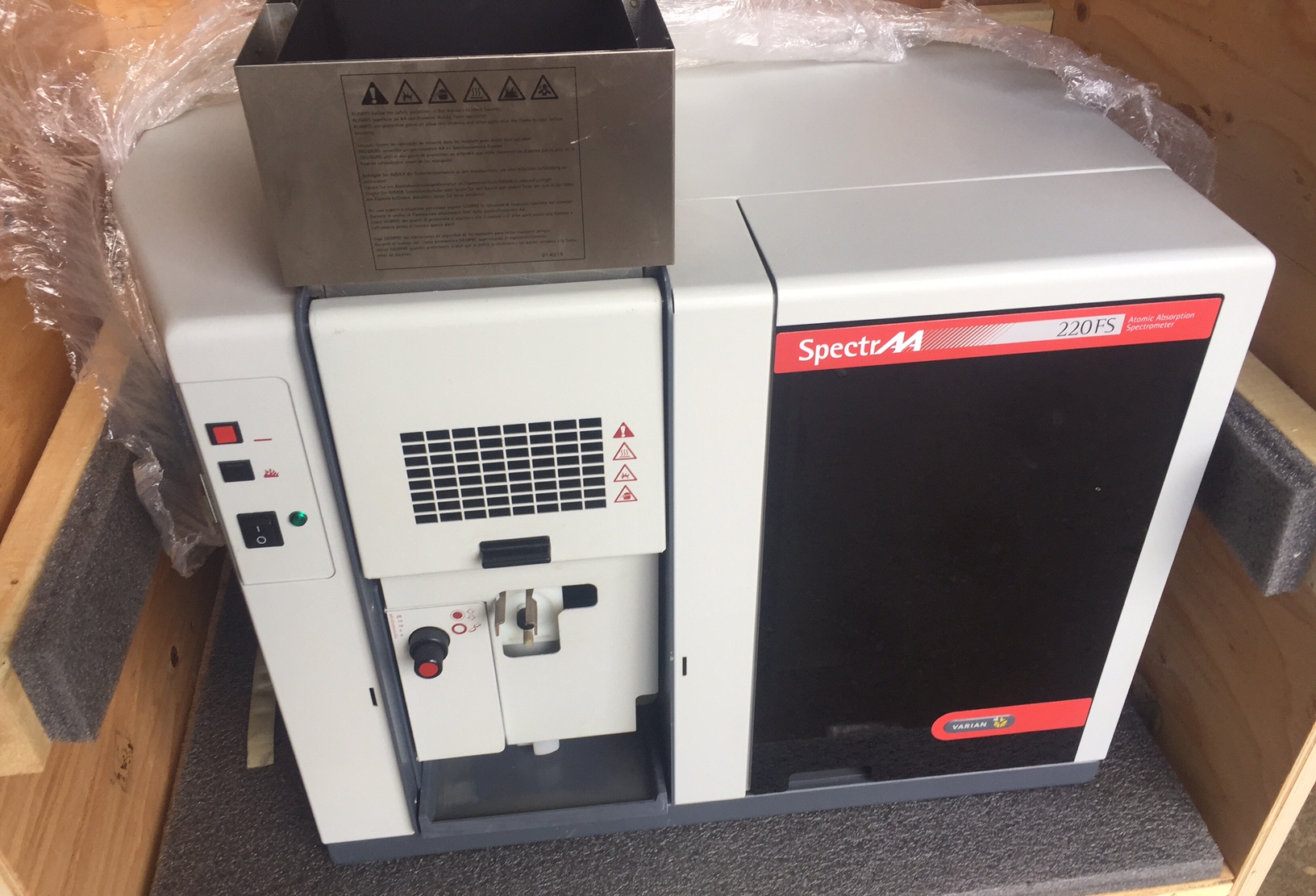 Varian SpectrAA 220FS Spectrometer Varian 220FS